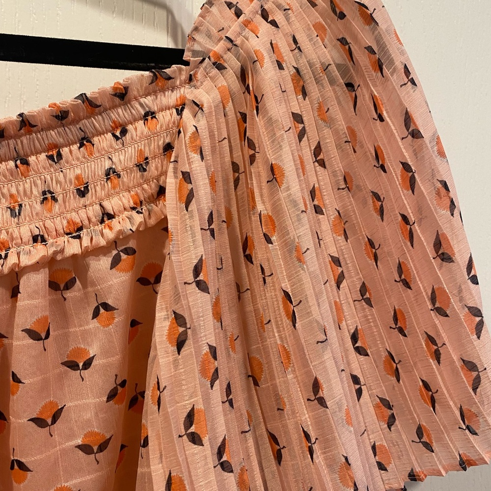 Ann Taylor size large. Work wear. Unique design